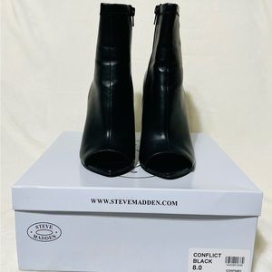 Steve Madden / Size 8 / Conflict / Black / Worn twice
